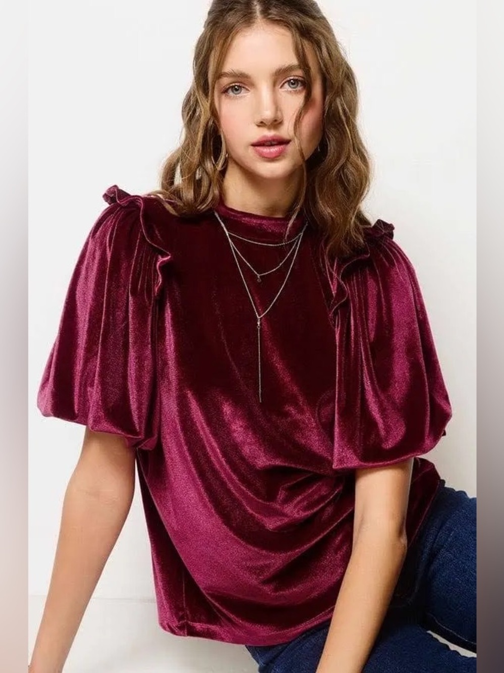 LA MIEL Velvet Puff Sleeve Blouse in Wine